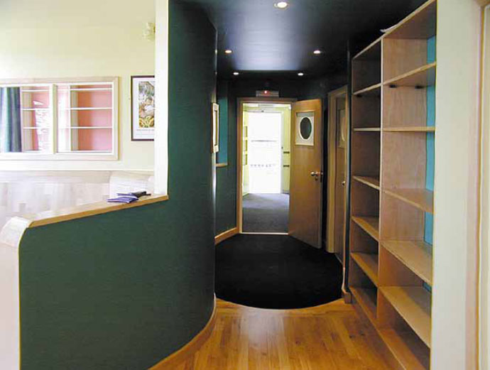 St Mungo's Drop-in Centre Image 4